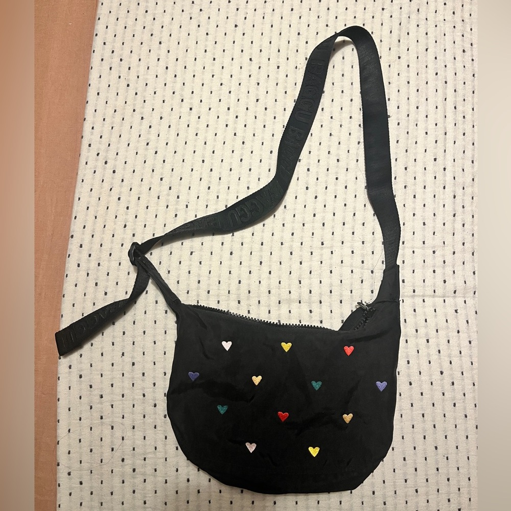 Baggu colorful hearts small crescent